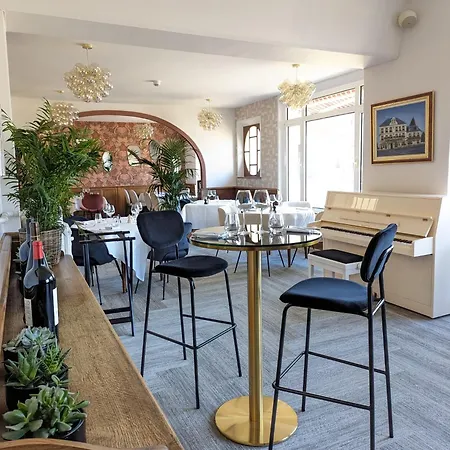 Du Saumon, Sur Avre 2* 阿维河畔维内