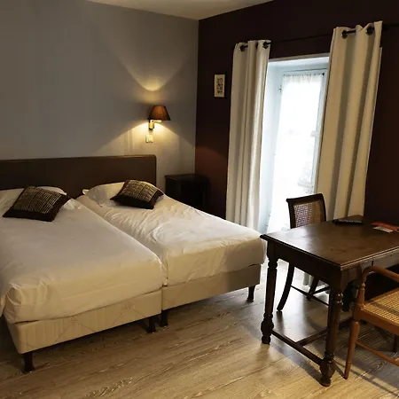 Du Saumon, Sur Avre 2*