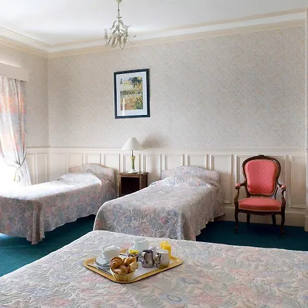 酒店 Du Saumon, Sur Avre 2*