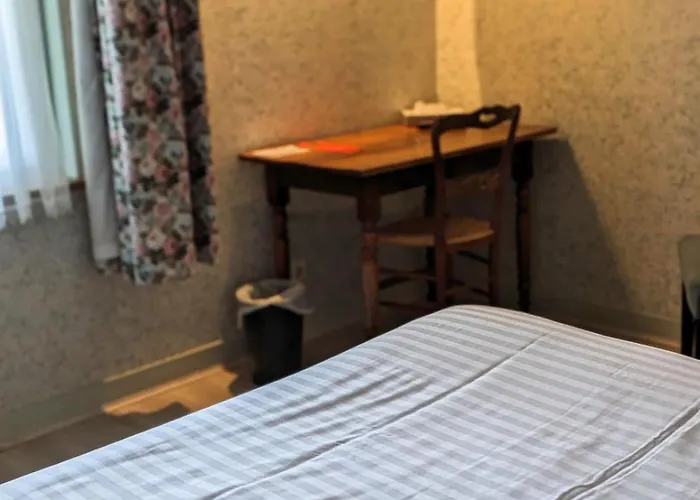 Du Saumon, Sur Avre Hotel Verneuil d'Avre et d'Iton