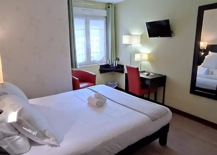 Du Saumon, Sur Avre 2*