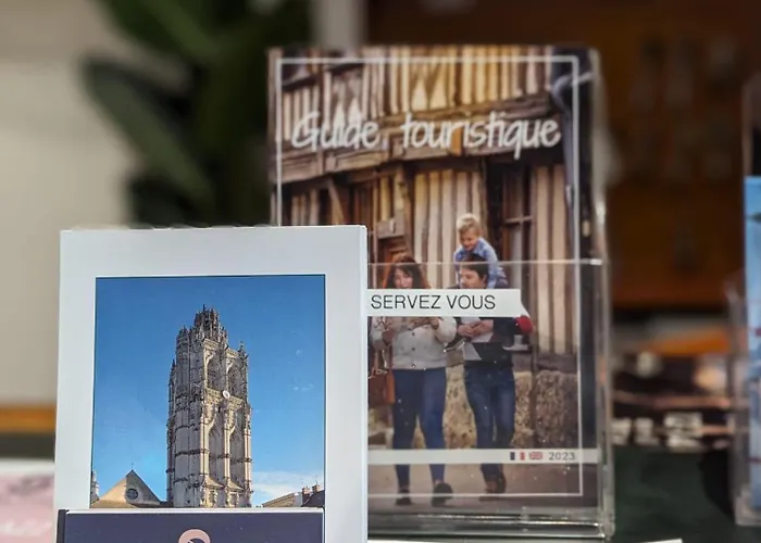 Hotel Du Saumon, Sur Avre Verneuil d'Avre et d'Iton