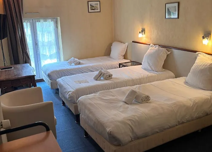 Hotel Du Saumon, Sur Avre