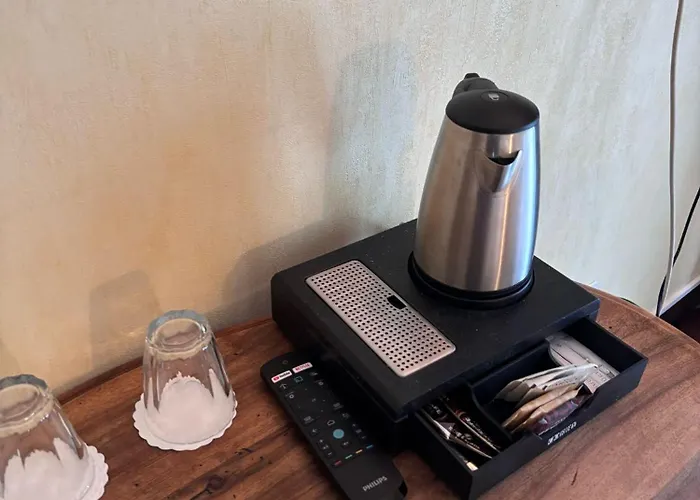 Hotel Du Saumon, Sur Avre Verneuil d'Avre et d'Iton